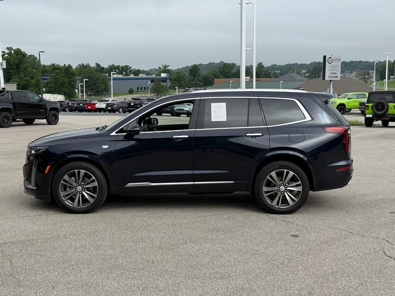 Cadillac XT6 Vehicle Image 03