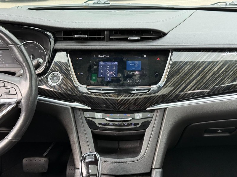 Cadillac XT6 Vehicle Image 16