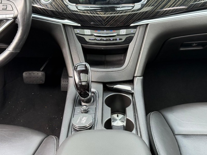 Cadillac XT6 Vehicle Image 18