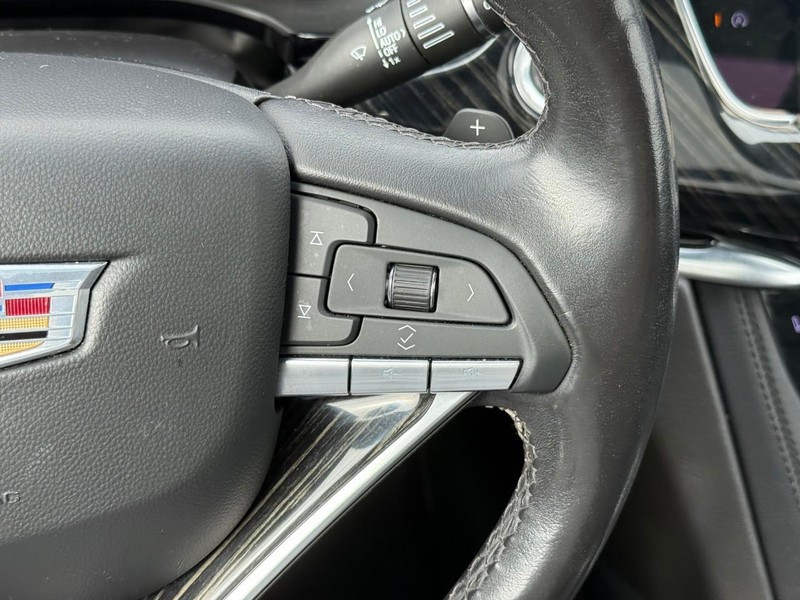 Cadillac XT6 Vehicle Image 23