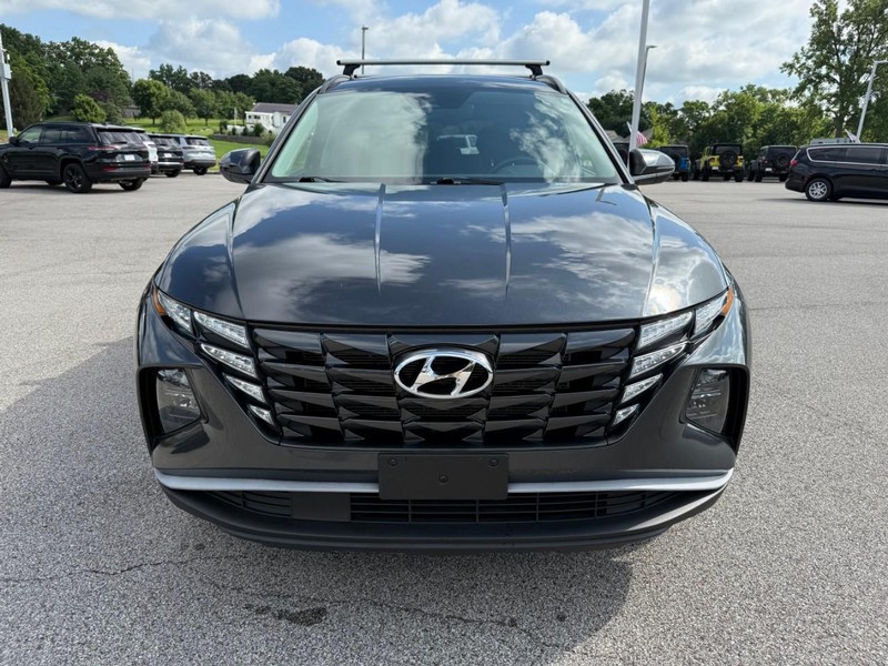 Hyundai Tucson Vehicle Image 12