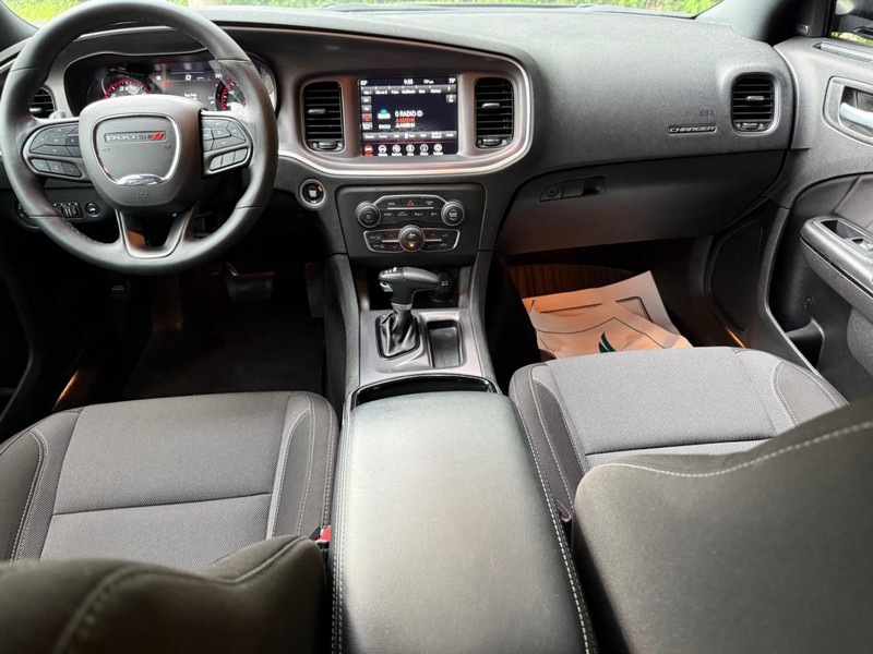 Dodge Charger Vehicle Image 14