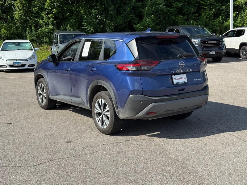 Nissan Rogue Vehicle Image 04
