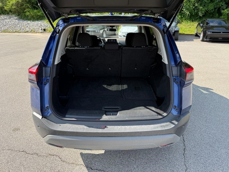 Nissan Rogue Vehicle Image 07