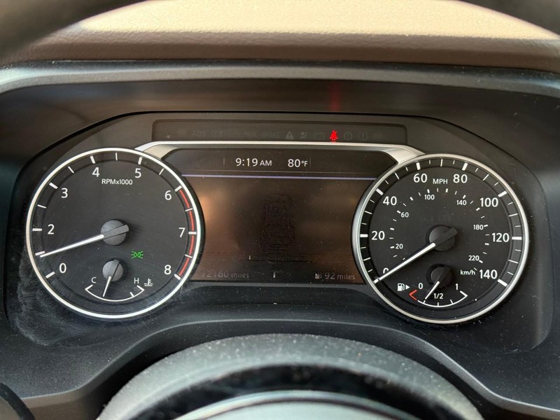 Nissan Rogue Vehicle Image 22