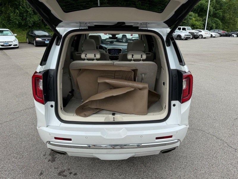 GMC Acadia Vehicle Image 07