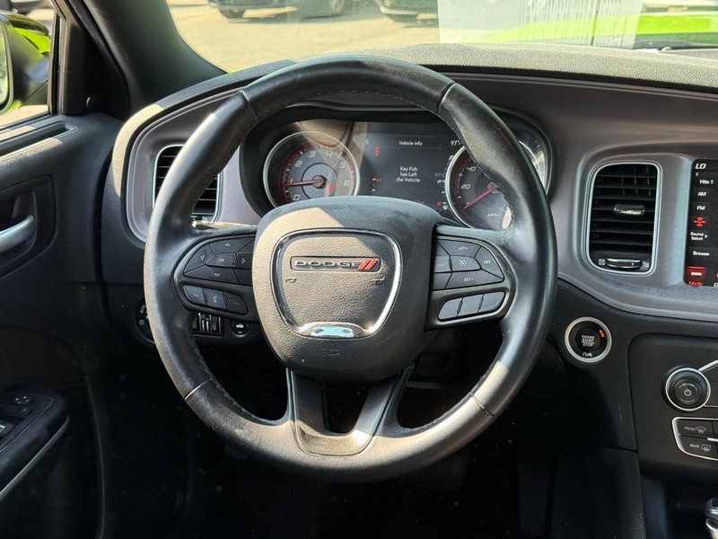 Dodge Charger Vehicle Image 14