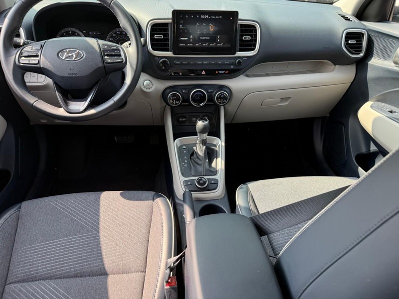 Hyundai Venue Vehicle Image 14