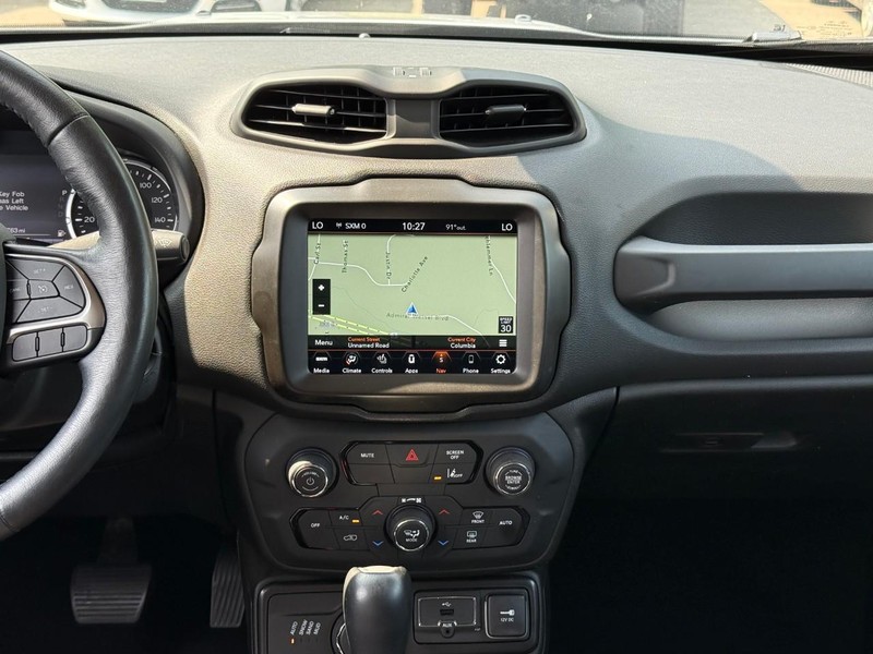 Jeep Renegade Vehicle Image 17