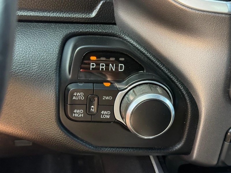 Ram 1500 Vehicle Image 24