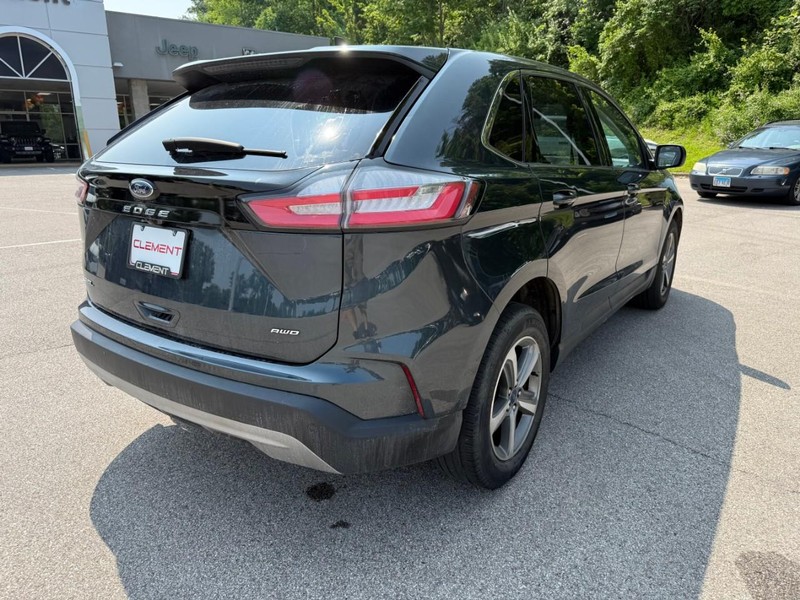 Ford Edge Vehicle Image 09