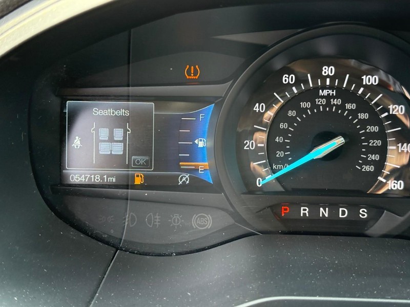 Ford Edge Vehicle Image 16