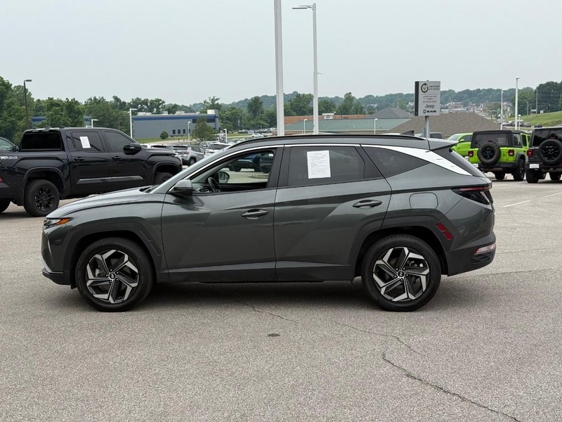 Hyundai Tucson Hybrid Vehicle Image 03