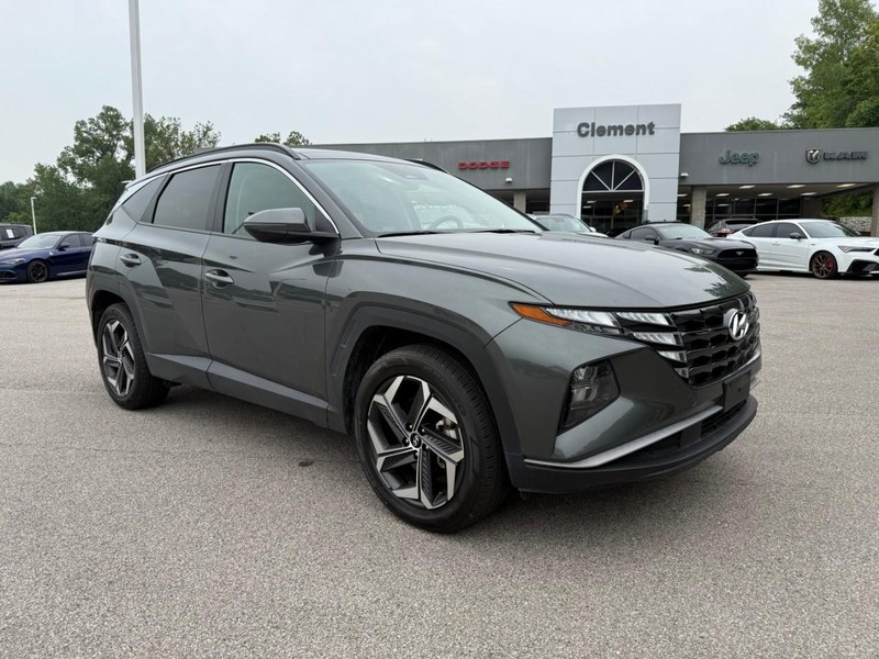 Hyundai Tucson Hybrid Vehicle Image 12