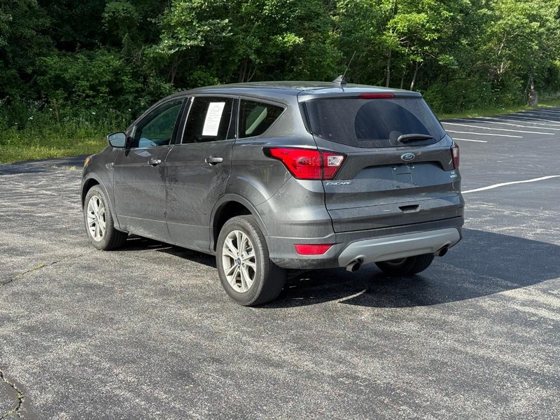 Ford Escape Vehicle Image 04