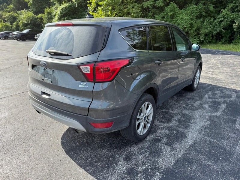 Ford Escape Vehicle Image 11