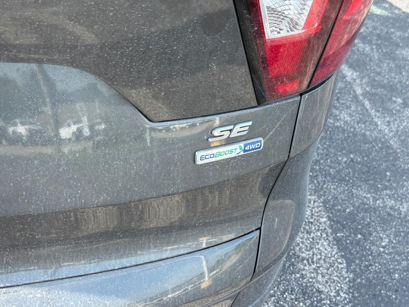 Ford Escape Vehicle Image 13