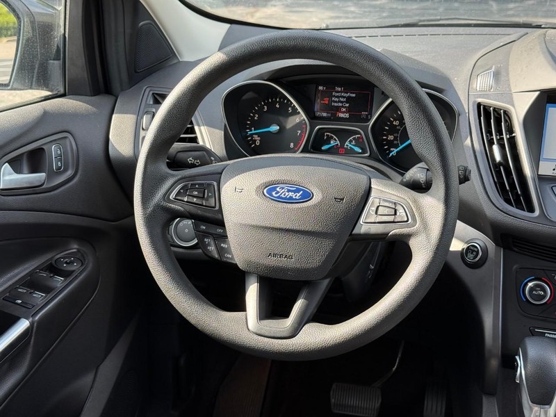 Ford Escape Vehicle Image 16