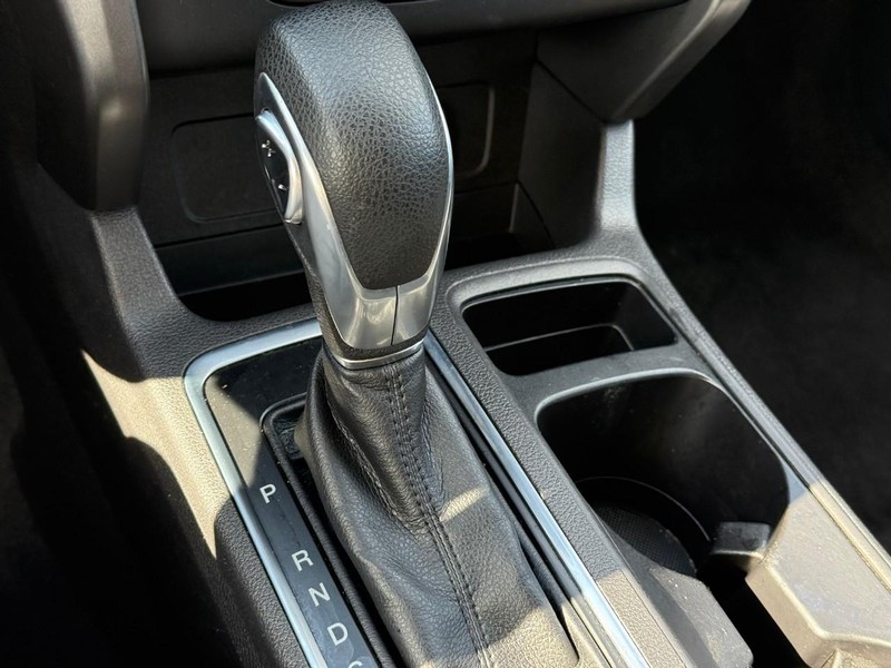 Ford Escape Vehicle Image 26