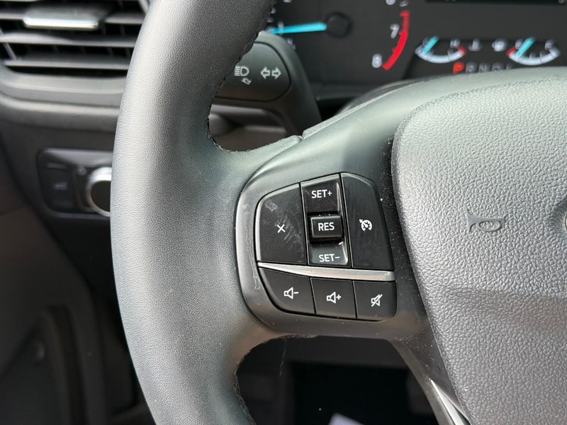 Ford Escape Vehicle Image 22