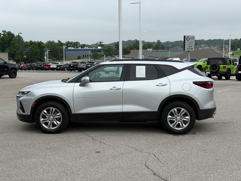 Chevrolet Blazer Vehicle Image 03