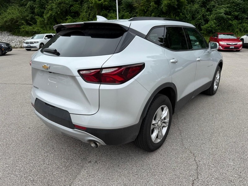 Chevrolet Blazer Vehicle Image 09
