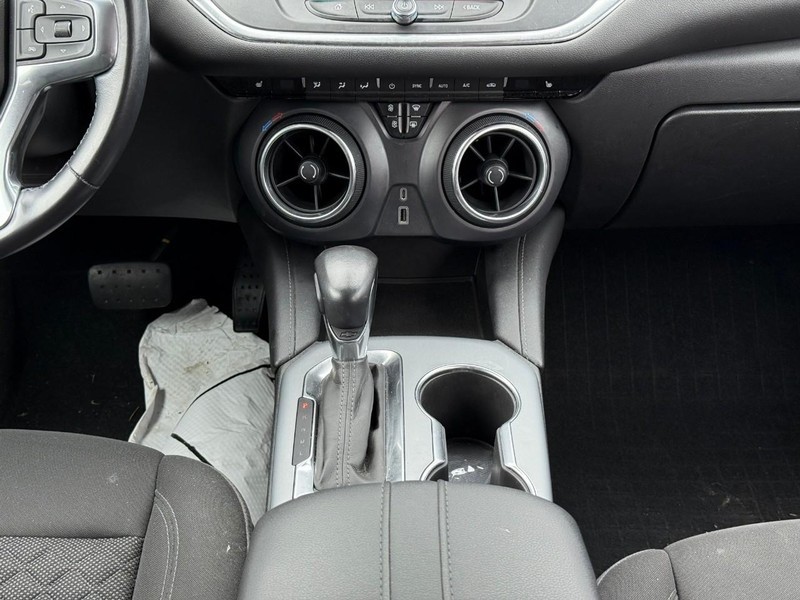 Chevrolet Blazer Vehicle Image 18