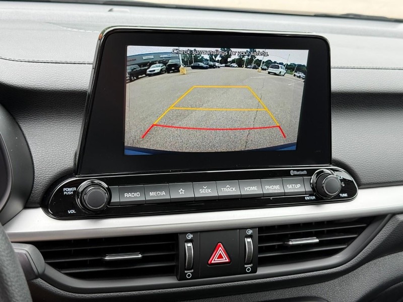 Kia Forte Vehicle Image 25