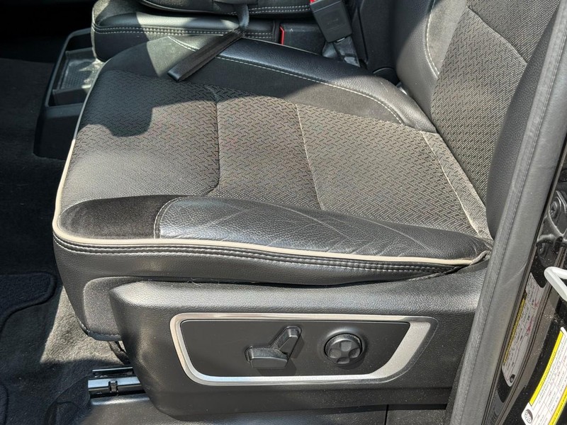 Ram 1500 Vehicle Image 20