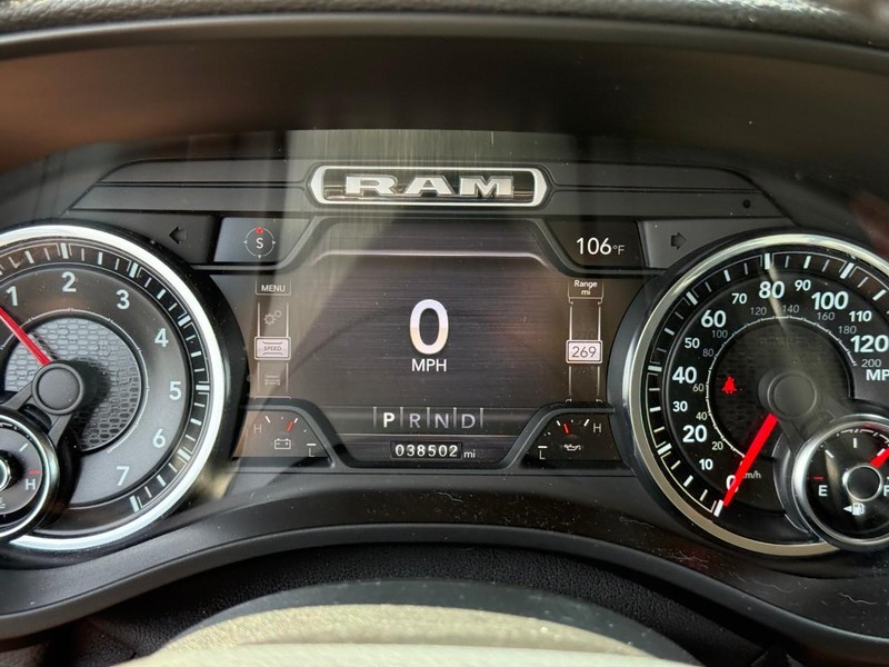 Ram 1500 Vehicle Image 24