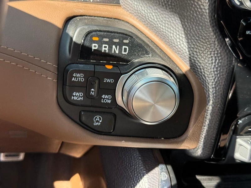 Ram 1500 Vehicle Image 22