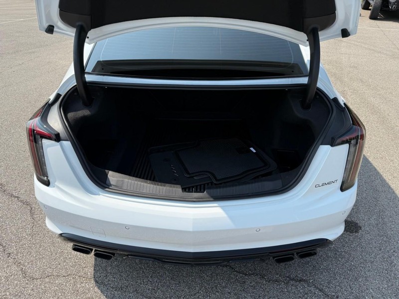 Cadillac CT5-V Vehicle Image 15