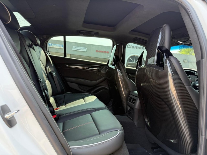 Cadillac CT5-V Vehicle Image 16