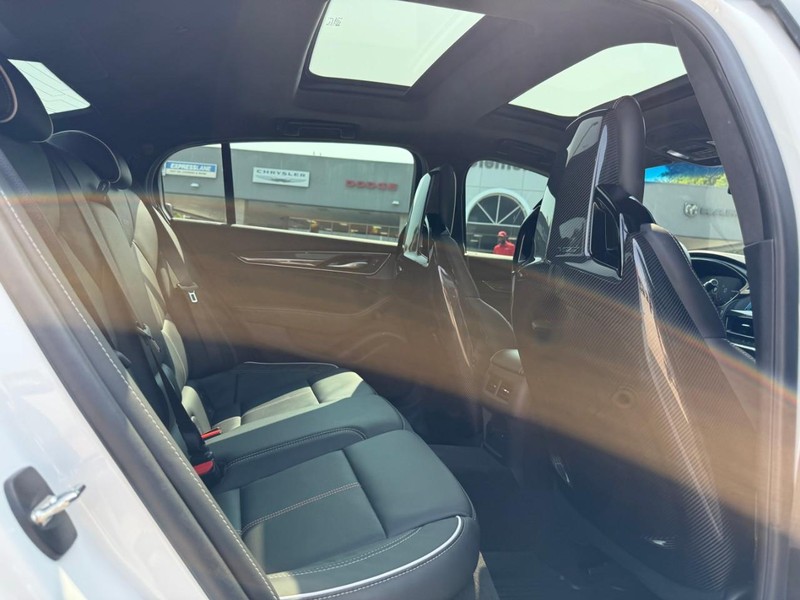 Cadillac CT5-V Vehicle Image 17