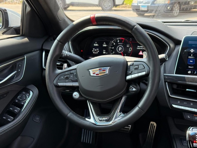 Cadillac CT5-V Vehicle Image 19