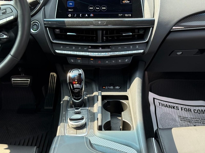 Cadillac CT5-V Vehicle Image 21