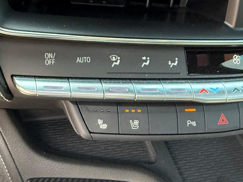 Cadillac CT5-V Vehicle Image 31