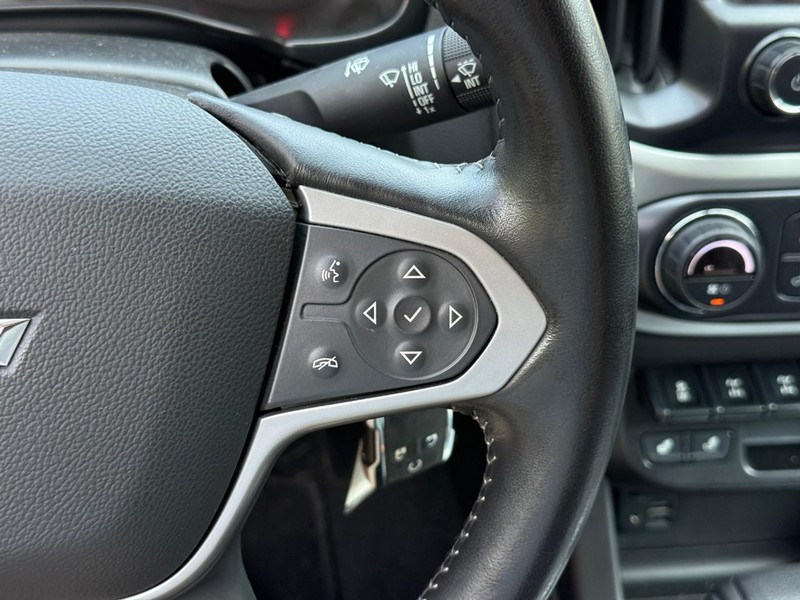 Chevrolet Colorado Vehicle Image 17