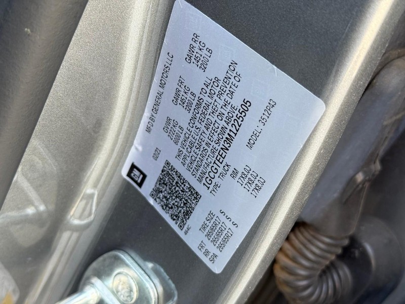 Chevrolet Colorado Vehicle Image 22