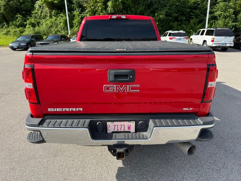 GMC Sierra 2500HD Vehicle Image 08