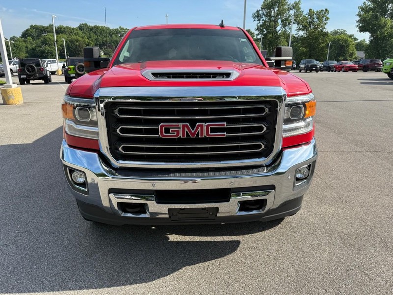 GMC Sierra 2500HD Vehicle Image 12