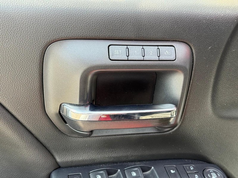 GMC Sierra 2500HD Vehicle Image 19