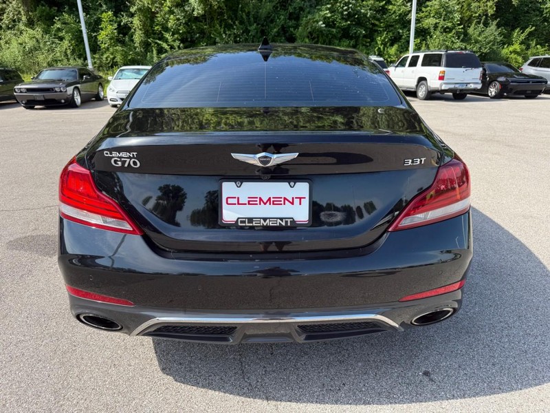 Genesis G70 Vehicle Image 08