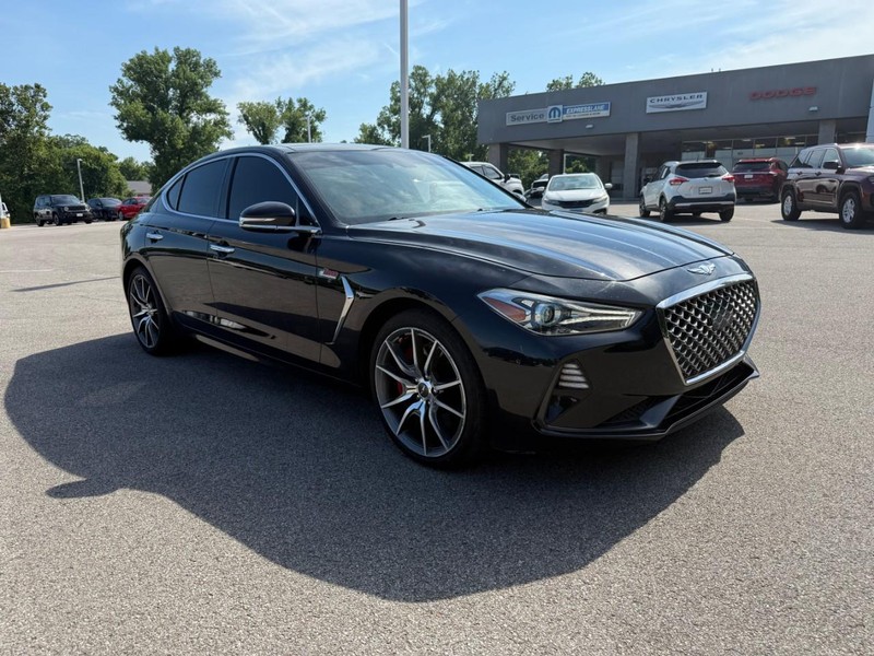 Genesis G70 Vehicle Image 11