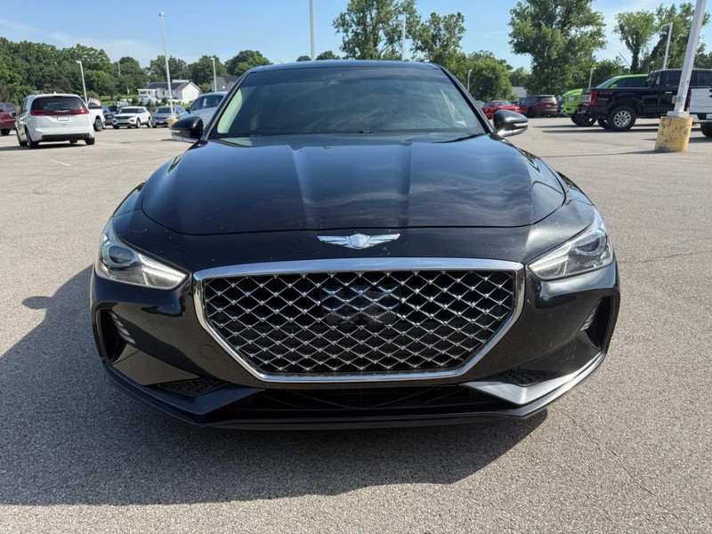 Genesis G70 Vehicle Image 12