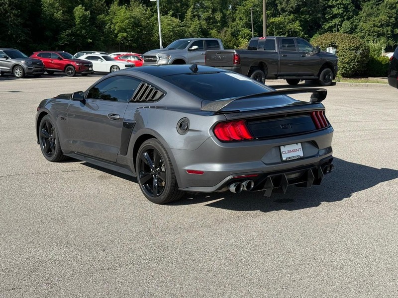 Ford Mustang Vehicle Image 04