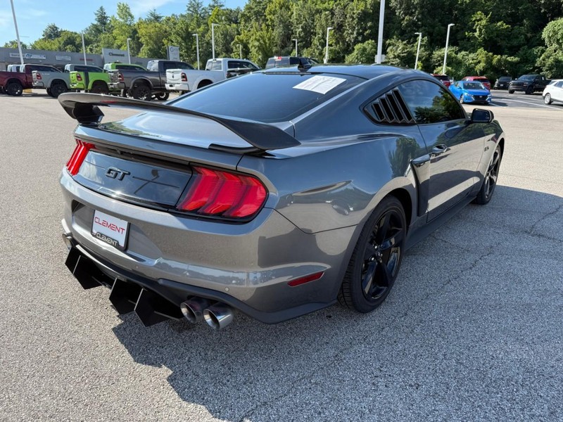 Ford Mustang Vehicle Image 09