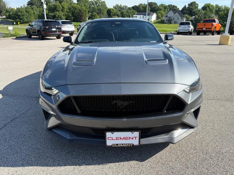 Ford Mustang Vehicle Image 12