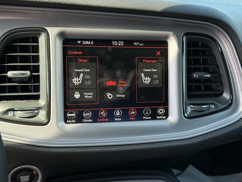 Dodge Challenger Vehicle Image 22