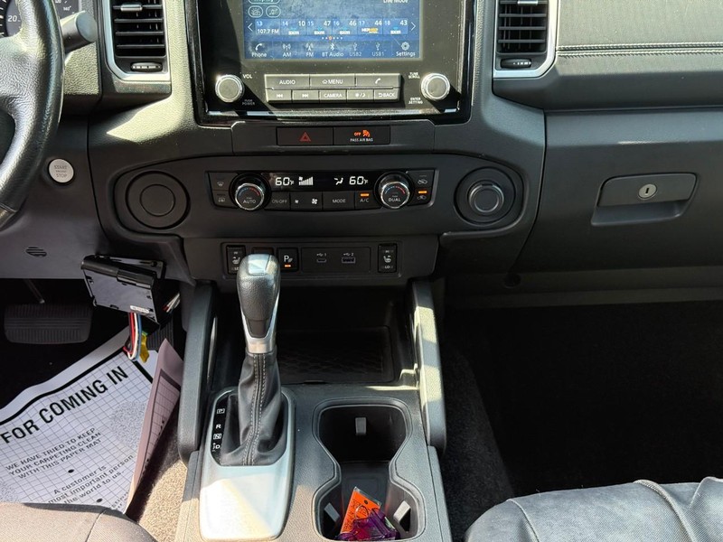 Nissan Frontier Vehicle Image 15